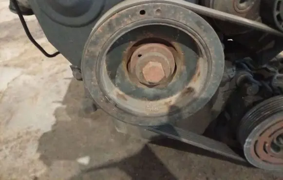 Peugeot 307 Crankshaft pulley