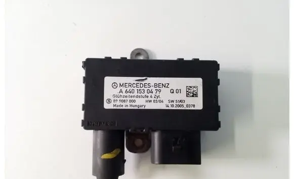 Glow plug pre-heat relay
