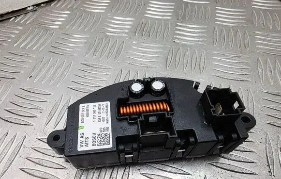 Volkswagen Atlas Heater blower motor/fan resistor 5Q0907521E
