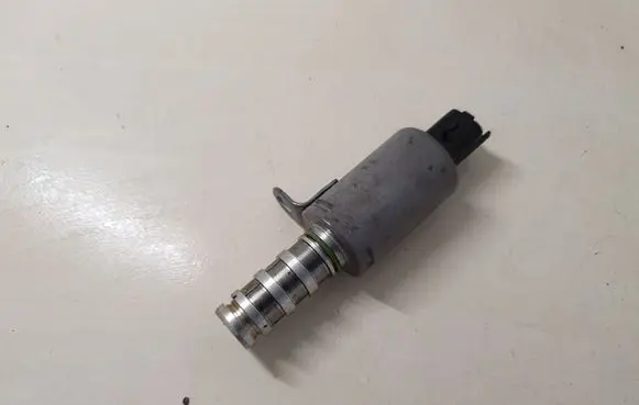 Mini Cooper Countryman R60 Camshaft vanos timing valve 8610388