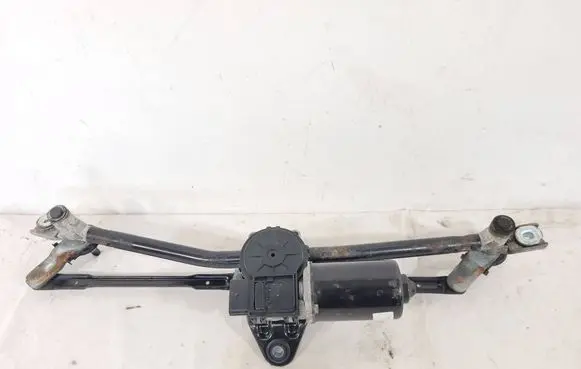 Hyundai i30 Front wiper linkage and motor