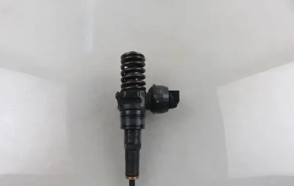 Seat Ibiza III (6L) Fuel injector 0414720035 045130073T