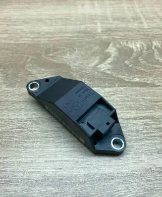 Mercedes-Benz E W211 Airbag deployment crash/impact sensor A0018209326 25571179A4