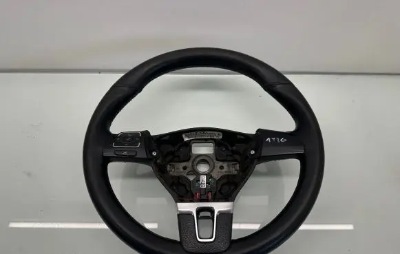 Volkswagen Jetta VI Steering wheel 5c0419091m TIQ0213N10235