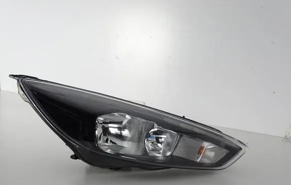 Ford Focus ST Headlight/headlamp F1EB-13W029-AS