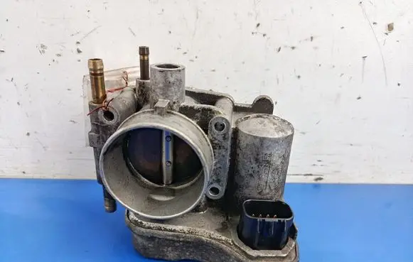 Opel Meriva A Throttle body valve 25177983