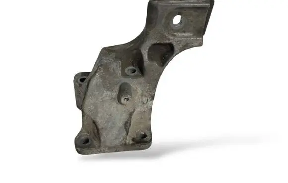 Land Rover Range Rover Sport L320 Engine mounting bracket AH226037BA