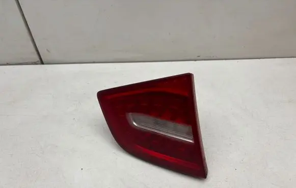 Audi A6 S6 C6 4F Tailgate rear/tail lights 4F5945093E 89319311