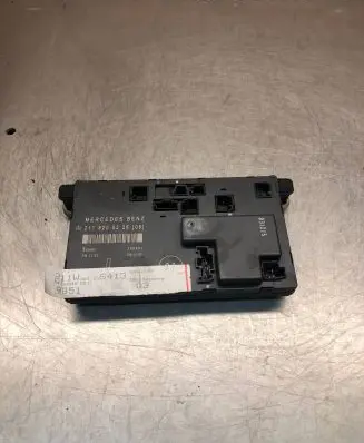 Mercedes-Benz E W211 Door control unit/module 2118200326 356801 8443349