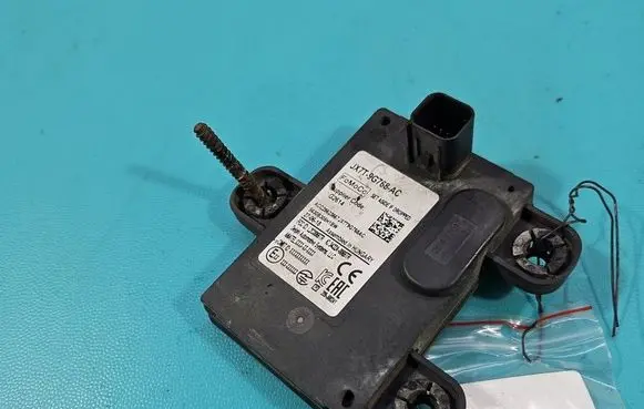 Ford Focus Central body control module JX7T9G768AC IMPRK1583061