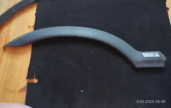 Opel Zafira A Front arch trim 090597591 0090495