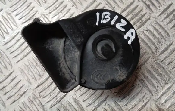 Seat Ibiza IV (6J,6P) Horn signal