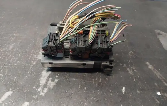 Peugeot 308 BSM Control unit 9664706380