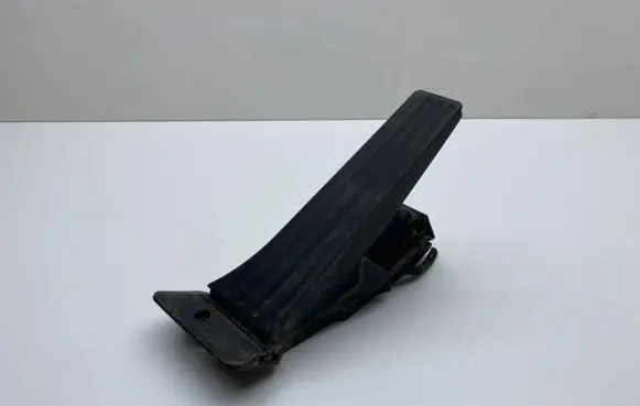 BMW X5 E70 Accelerator throttle pedal 6858574