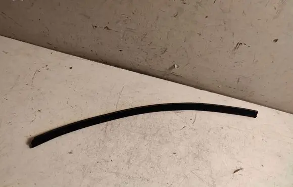 Audi A4 S4 B8 8K Front door glass trim molding 8K0837479
