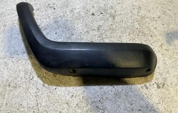 BMW 5 E28 Front door interior handle trim 1874264