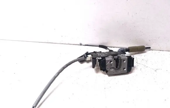 Mercedes-Benz GLK (X204) Front door lock A2047201835