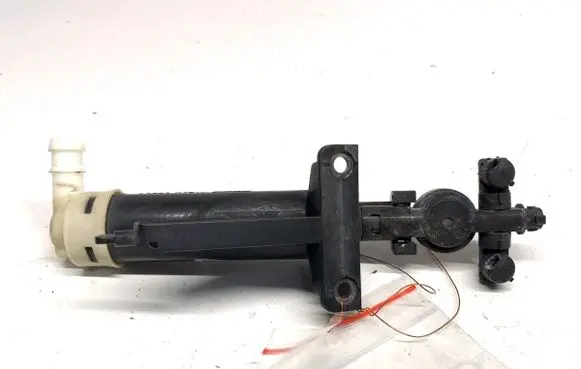 Lexus GS 300 350 430 450H Headlight washer spray nozzle 