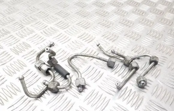 Nissan Qashqai Fuel line pipe