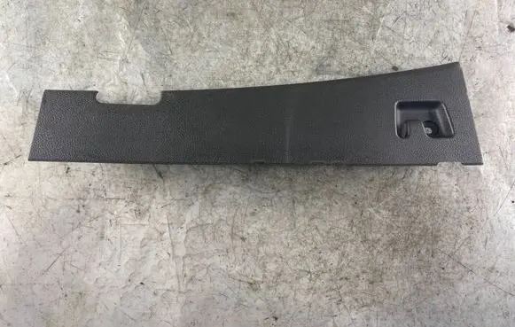 Volvo V70 (C) pillar trim 1882