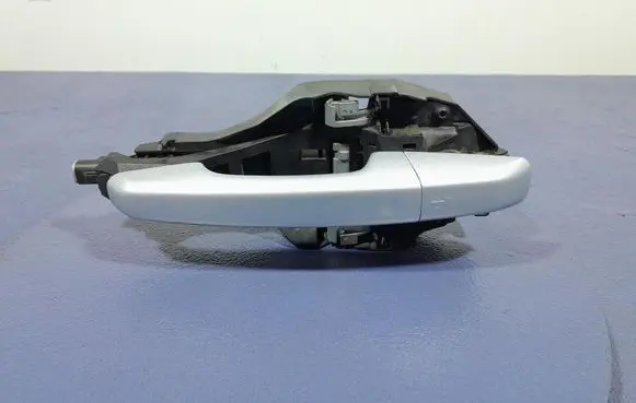 Jaguar XF X250 Front door exterior handle FK72224A81AA