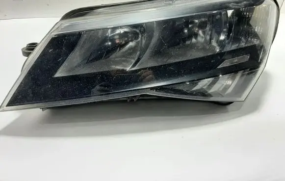 Skoda Superb B8 (3V) Headlight/headlamp 3V2941015