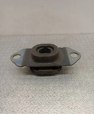 Renault Clio III Gearbox mount 8200352861 538906 309C49