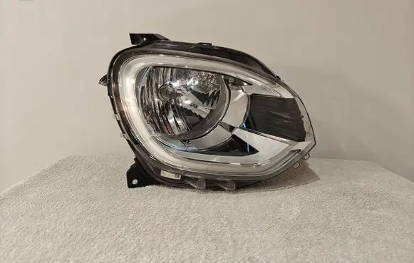 Renault Twingo III Headlight/headlamp 