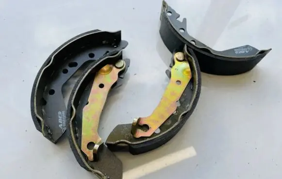 Hyundai Accent Brake pads (rear) 0986487655 03.0137-0429.2