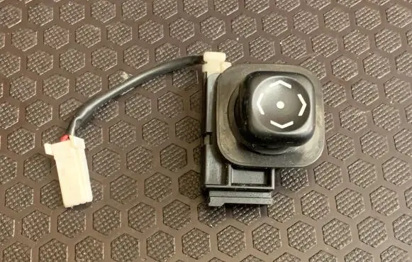Lexus RX 330 - 350 - 400H Steering wheel adjustment switch 