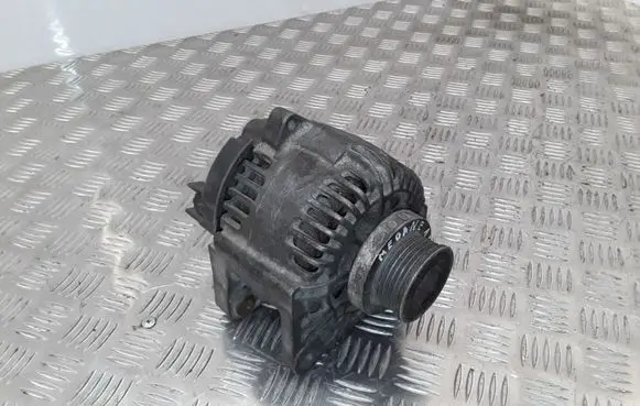 Renault Megane II Generator/alternator 8200100907 TG11C011 2542664B