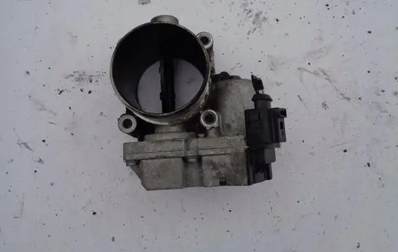 Chevrolet Captiva Throttle valve 96955300