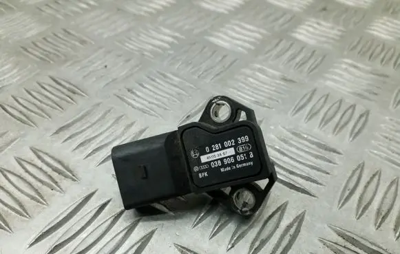 Volkswagen Golf VI Air pressure sensor 0281002399 038906051B