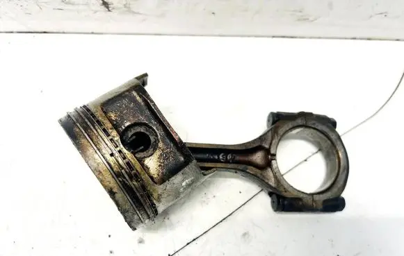 Subaru Legacy Piston with connecting rod