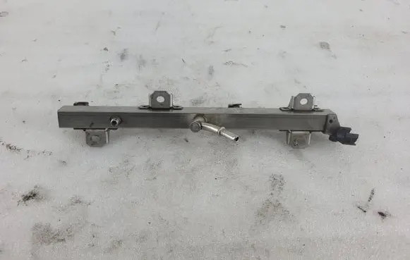 BMW 3 E46 Fuel main line pipe 08443