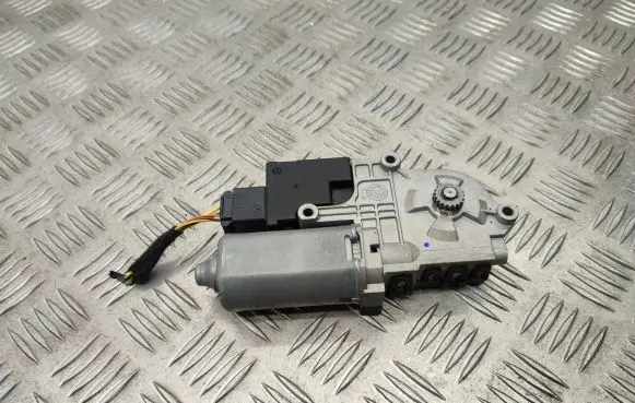 Peugeot 308 Sunroof motor/actuator 3M24914