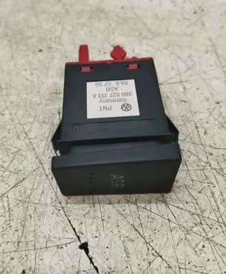 Volkswagen PASSAT B5.5 Traction control (ASR) switch 3B0927133A