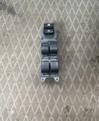 Toyota RAV 4 (XA30) Electric window control switch 192835
