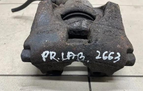 Volvo V60 Front brake caliper