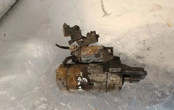 Mazda 5 Starter motor
