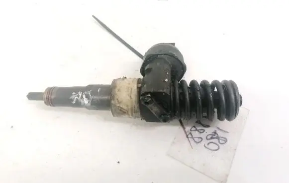Skoda Octavia Mk2 (1Z) Fuel injector 038130073