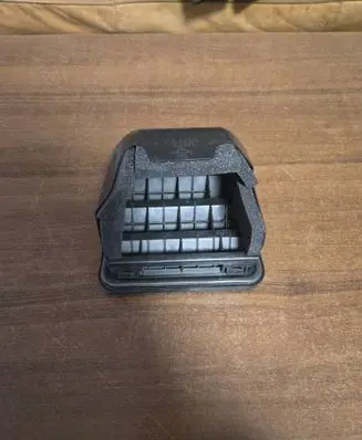 Audi Q5 SQ5 Quarter panel pressure vent 8K0819161C