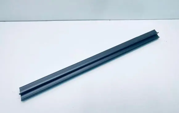 Suzuki SX4 S-Cross Rubber seal rear door window/glass 8387161M00