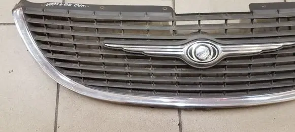 Chrysler Voyager Front grill 4857292 4857300