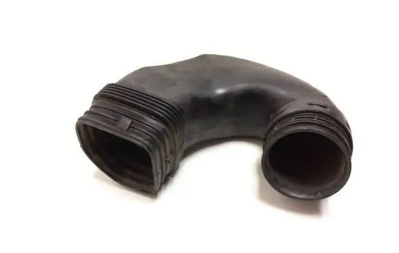 Volkswagen Touran II Air intake duct part 3C0129618D