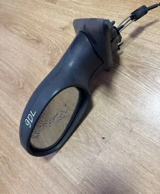Renault Laguna I Manual wing mirror 873023
