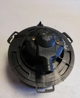 Mazda 323 F Heater fan/blower 8940000