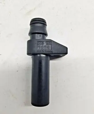 Mercedes-Benz E W210 Crankshaft position sensor 0031537228