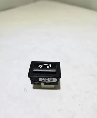 BMW 7 F01 F02 F03 F04 Tailgate opening switch 6921846