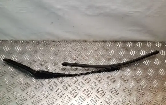 BMW 1 E81 E87 Front wiper blade arm 61617169974